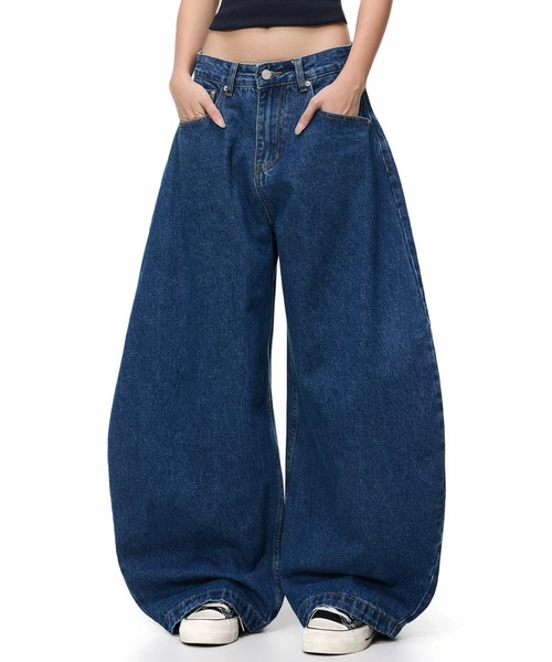 AVYL(アヴィル)の「スーパーワイドルーズバギーデニムパンツ(デニムパンツ・レディース・ブルー・M/S/L)」の15枚目の写真