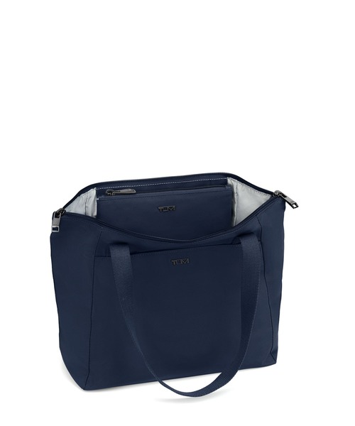 TUMI(トゥミ)の「【オンライン限定】VOYAGEUR ジャスト・イン・ケース・スモール・トート(トートバッグ・レディース・ダークネイビー・FREE)」の3枚目の写真