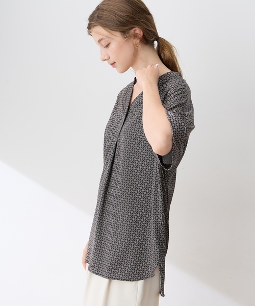 LE SOUK HOLIDAY(ルスークホリデー)の「リネンライクスラブスキッパープリントプルオーバー【接触冷感・UVカット】(Tシャツ/カットソー・レディース・ダークブラウン/オフホワイト・M/L)」の7枚目の写真