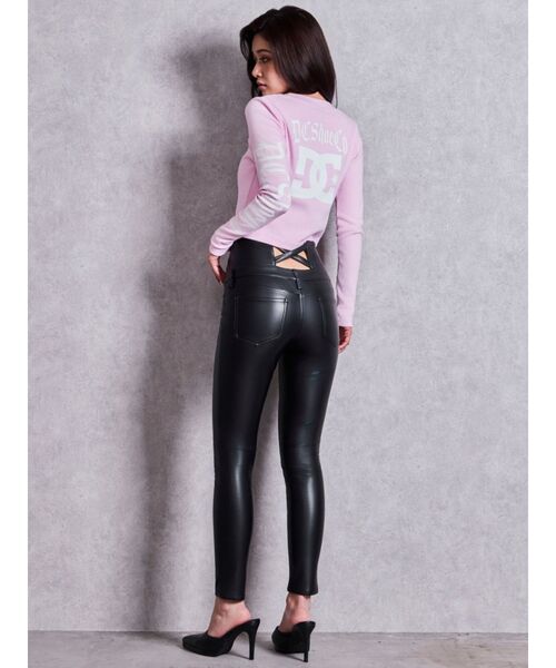GYDA（ジェイダ）の「ハイウエストBACKクロスフェイクレザーパンツ（その他パンツ・レディース・ブラック・MEDIUM/SMALL/X-SMALL）」の20枚目の写真