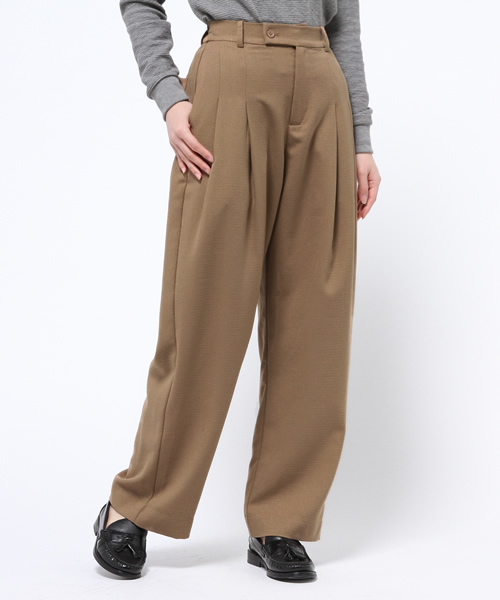 Omekashi（オメカシ）の「【Omekashi】MIXタックパンツ（その他パンツ・レディース・キャメル/ブラック/ライトグレー/ネイビー・1/2）」の4枚目の写真