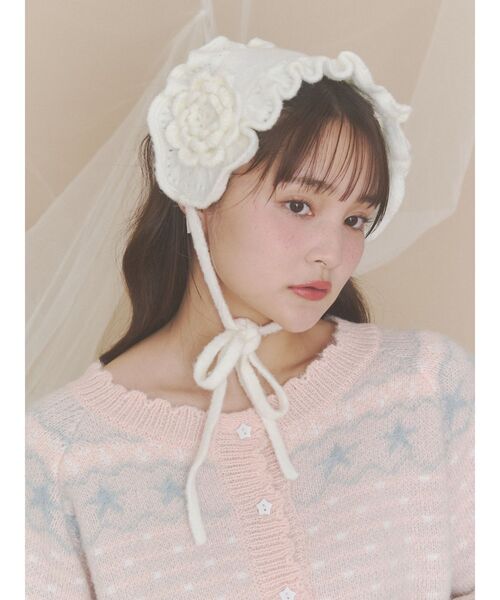 merry jenny(メリージェニー)の「お花咲いたヘッドドレス(その他ヘアアクセサリー・レディース・ブラック/オフホワイト/グレー・FREE)」の1枚目の写真