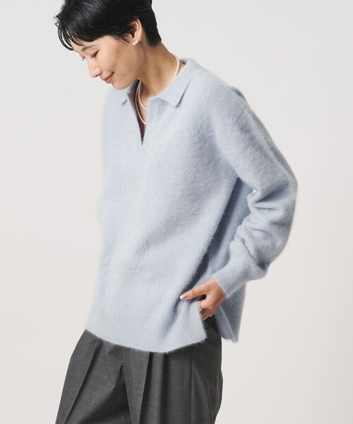 UNITED ARROWS(ユナイテッドアローズ)の「フォックスカシミヤ スキッパー プルオーバー ニット(ニット/セーター・レディース・ダークブラウン/ライトブルー/ネイビー・FREE)」の15枚目の写真