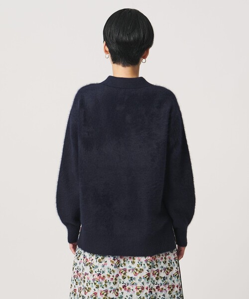 UNITED ARROWS(ユナイテッドアローズ)の「フォックスカシミヤ スキッパー プルオーバー ニット(ニット/セーター・レディース・ダークブラウン/ライトブルー/ネイビー・FREE)」の22枚目の写真