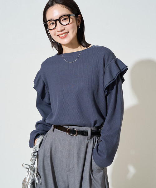 FREAK'S STORE(フリークスストア)の「限定展開 ワッフル フリル 袖 ロングスリーブ プルオーバー(Tシャツ/カットソー・レディース・グレー/ネイビー/レッド/ナチュラル/チャコールグレー/ブラウン・フリ-)」の5枚目の写真