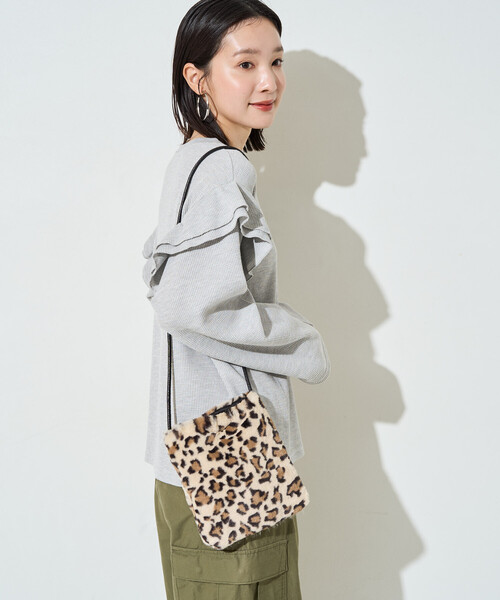 FREAK'S STORE(フリークスストア)の「限定展開 ワッフル フリル 袖 ロングスリーブ プルオーバー(Tシャツ/カットソー・レディース・グレー/ネイビー/レッド/ナチュラル/チャコールグレー/ブラウン・フリ-)」の20枚目の写真