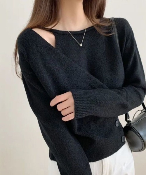 Beststore(ベストストア)の「アシンメトリーボタンラップニットトップス(ニット/セーター・レディース・ベージュ/レッド/ピンク/オフホワイト/イエロー/ダークグレー/ダークブルー/ブラック・FREE)」の9枚目の写真