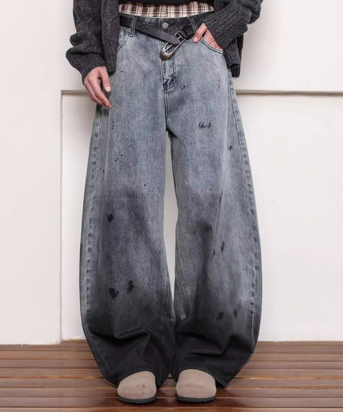 lilful(リルフル)の「ウォッシュ バルーンデニムパンツ(デニムパンツ・レディース・ブラック・M/L)」の4枚目の写真