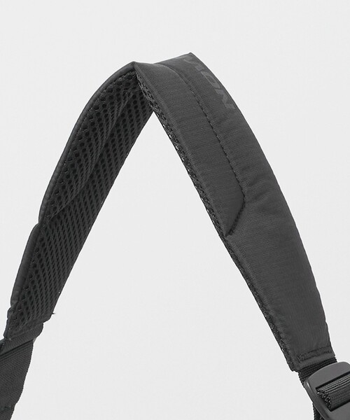 SALOMON(サロモン)の「<SALOMON> ACS SHOULDER BAG/ショルダーバッグ(ショルダーバッグ・メンズ・ブラック・FREE)」の6枚目の写真
