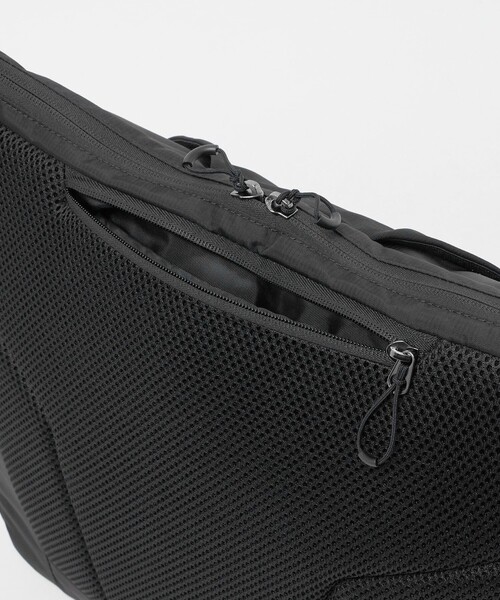 SALOMON(サロモン)の「<SALOMON> ACS SHOULDER BAG/ショルダーバッグ(ショルダーバッグ・メンズ・ブラック・FREE)」の14枚目の写真