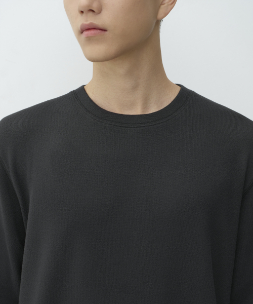 MUSINSA STANDARD（ムシンサスタンダード）の「レギュラークルーネック長袖ニットTシャツ[ブラック]（Tシャツ/カットソー・メンズ・その他・2XL/SMALL/MEDIUM/LARGE/X-LARGE/3XL）」の4枚目の写真