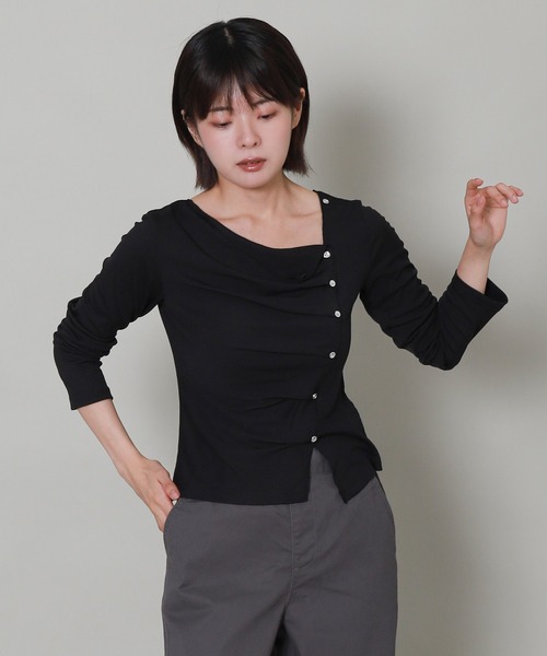 libelle more(リベル モア)の「フロントタックアシンメリブトップス(Tシャツ/カットソー・レディース・ブラック/ネイビー/アイボリー/ボルドー・M)」の10枚目の写真