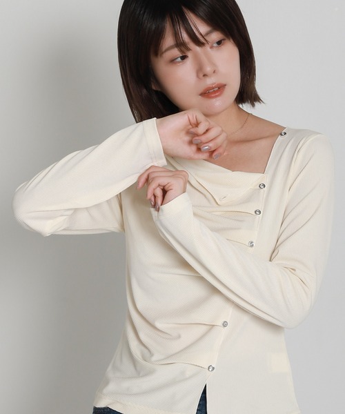 libelle more(リベル モア)の「フロントタックアシンメリブトップス(Tシャツ/カットソー・レディース・ブラック/ネイビー/アイボリー/ボルドー・M)」の17枚目の写真