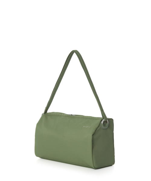 RAWROW（ロウロウ）の「ニエプス ナイロンフィルムバッグ XL [3colors]（メッセンジャーバッグ・レディース・ブラック/ブラウン/オリーブ・FREE）」の15枚目の写真