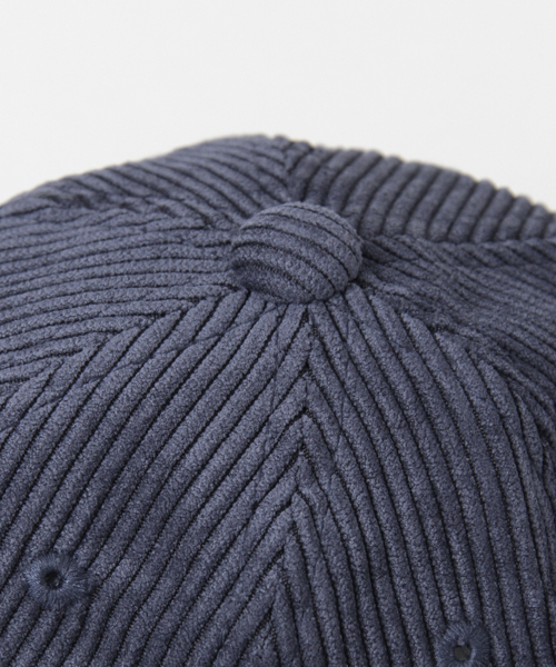 URBAN RESEARCH（アーバンリサーチ）の「UR コーデュロイキャップ（キャップ・レディース・ライトグレー/ネイビー/ベージュ/オレンジ/キャメル・FREE）」の9枚目の写真