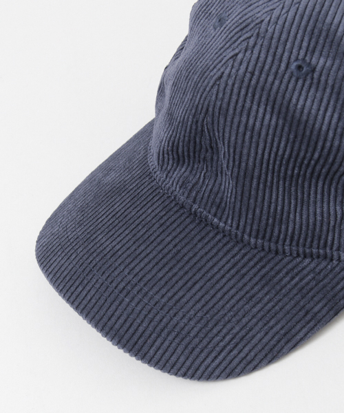 URBAN RESEARCH（アーバンリサーチ）の「UR コーデュロイキャップ（キャップ・レディース・ライトグレー/ネイビー/ベージュ/オレンジ/キャメル・FREE）」の10枚目の写真