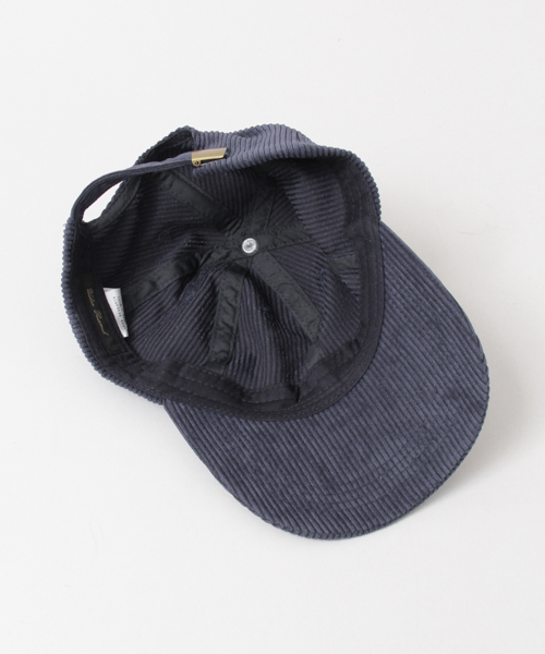 URBAN RESEARCH（アーバンリサーチ）の「UR コーデュロイキャップ（キャップ・レディース・ライトグレー/ネイビー/ベージュ/オレンジ/キャメル・FREE）」の12枚目の写真