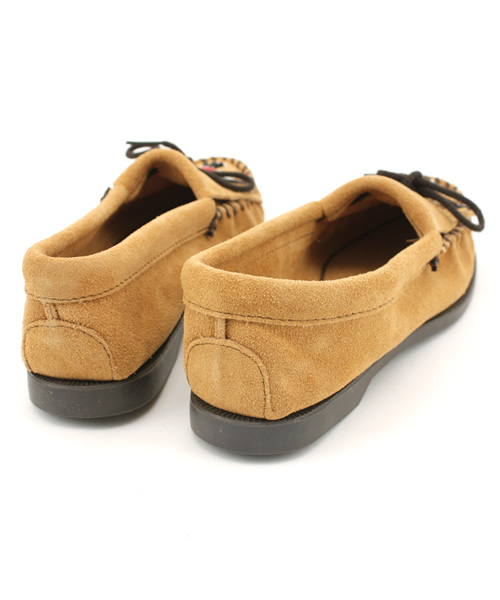 Minnetonka(ミネトンカ)の「MINNETONKA:①-0368 MOCASSIN(その他シューズ・レディース・グレー/ベージュ・6/7/8)」の4枚目の写真