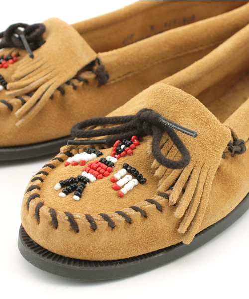 Minnetonka(ミネトンカ)の「MINNETONKA:①-0368 MOCASSIN(その他シューズ・レディース・グレー/ベージュ・6/7/8)」の5枚目の写真