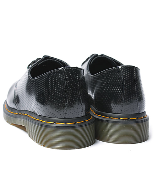 Dr. Martens（ドクターマーチン）の「DrMartens 3EYE SHOE（その他シューズ・メンズ・ブラック/グレー・UK7/UK8/UK9/UK10）」の4枚目の写真