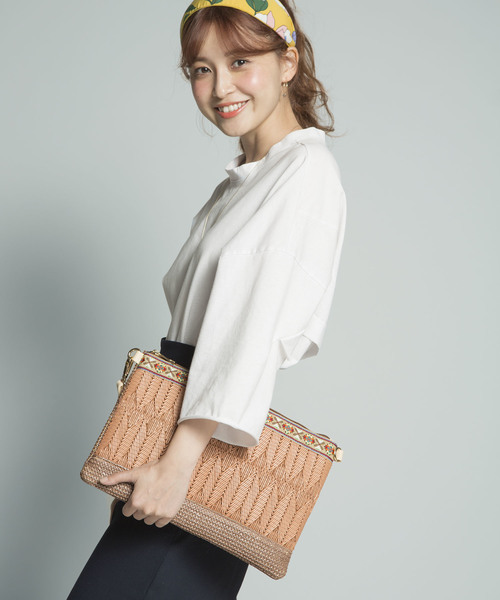 PLAIN CLOTHING（プレーンクロージング）の「2WAYチロリアンクラッチバッグ【PLAIN CLOTHING】（クラッチバッグ・レディース・ベージュ/ブラック・FREE）」の3枚目の写真