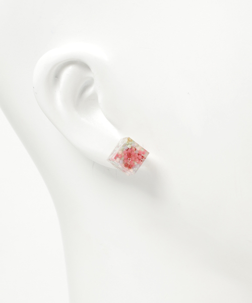 TONE SELECT GOODS(トーンセレクトグッズ)の「【rurururu】キュービックピアスM(ピアス(両耳用)・レディース・パープル/レッド/グリーン/その他/マルチ・FREE)」の8枚目の写真