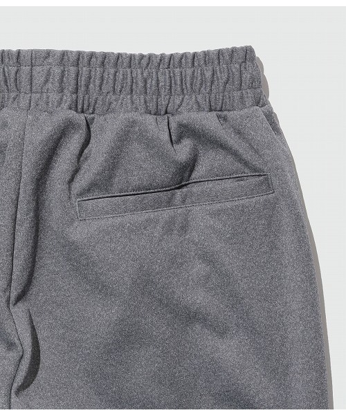 UMBRO（アンブロ）の「EXCLUSIVE TRACK PANTS（その他パンツ・メンズ・ブラック/グレー・S/M/L）」の5枚目の写真