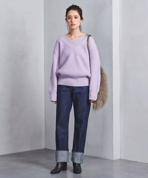 UNITED ARROWS(ユナイテッドアローズ)の「UWSC アゼ Vネック ニット†(ニット/セーター・レディース・ネイビー/オフホワイト/グレー/ライトブルー/ライラック・FREE)」の8枚目の写真