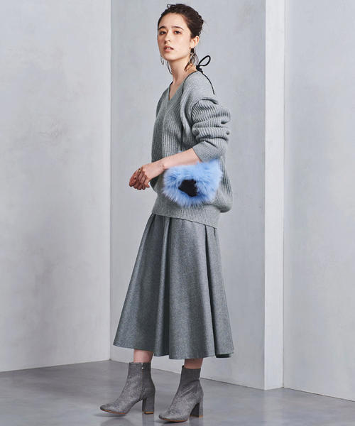 UNITED ARROWS(ユナイテッドアローズ)の「UWSC アゼ Vネック ニット†(ニット/セーター・レディース・ネイビー/オフホワイト/グレー/ライトブルー/ライラック・FREE)」の20枚目の写真