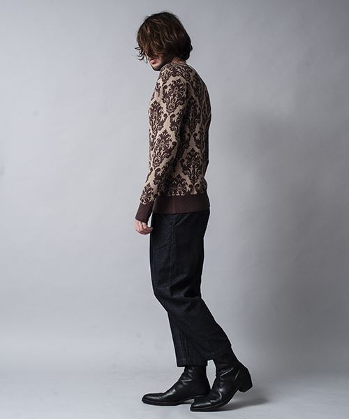 NO ID.（ノーアイディ）の「mn1761-ＣニットアラベスクＪＱ－Ｖ－Ｎプルオーバー（ニット/セーター・メンズ・ブラウン/ネイビー/ブラック×ホワイト/ブラック×ゴールド・1/2）」の12枚目の写真