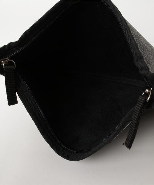 20/80（テゥエンティーエイティー）の「【20/80】SHRINK LEATHER SMALL SHOULDER（ショルダーバッグ・メンズ・ブラック/オリーブ/オレンジ・FREE）」の6枚目の写真