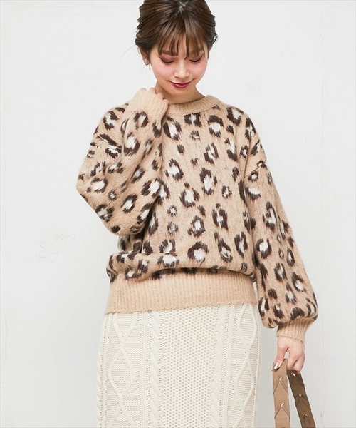 natural couture(ナチュラルクチュール)の「起毛ヒョウ柄ニット(ニット/セーター・レディース・ベージュ/アイボリー・FREE)」の9枚目の写真