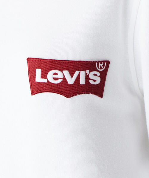 Levi's(リーバイス)の「Levi’s(リーバイス)ロゴスウェット(スウェット・レディース・ホワイト・SMALL)」の9枚目の写真
