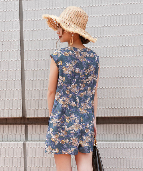 FREE'S MART（フリーズマート）の「大花柄ボタンディティールコンビネゾン（ワンピース・レディース・ブラウン系その他/グリーン系その他・FREE）」の2枚目の写真