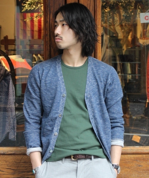 JOURNAL STANDARD（ジャーナルスタンダード）の「コットンプレーティングカーディガン #（カーディガン/ボレロ・メンズ・サックスブルー/レッド/グレー/グリーン/ネイビー・MEDIUM/LARGE）」の4枚目の写真