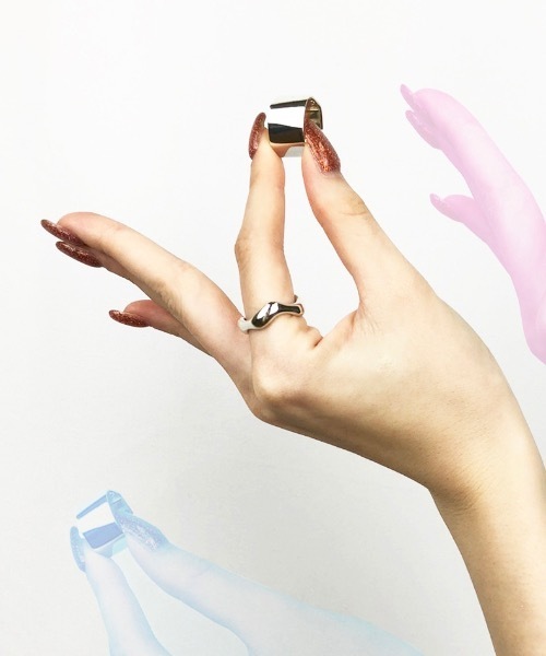 foun.（フォウン）の「foun. フォウン silver925    ウェーブシルバーリング（リング・レディース・シルバー・#13/#11）」の11枚目の写真