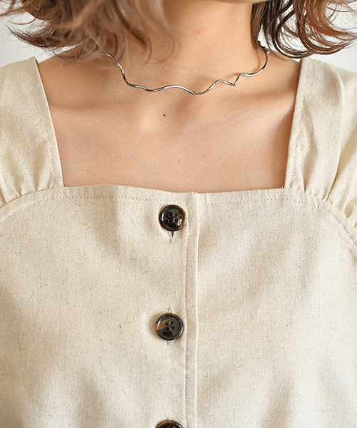 PairPair（ペアペア）の「アサコンスクエアネックノースリーブ（シャツ/ブラウス・レディース・ブラック/アイボリー・FREE）」の4枚目の写真