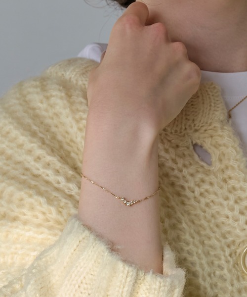 Phoebe（フィービィー）の「Vラインビジューブレスレット（ブレスレット・レディース・ゴールド/ピンクゴールド・FREE）」の9枚目の写真