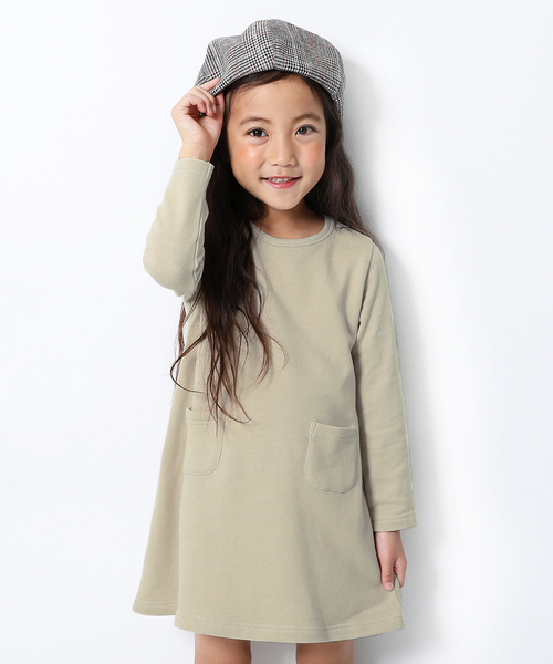 devirock（デビロック）の「スウェット長袖ワンピース（ワンピース・キッズ・ブラック/杢グレー/ネイビー/ダークグリーン/カーキ/モカ/ライトブラウン/ベージュ/グリーン系その他/ワイン/レッド系その他/パープル系その他/スモークピンク/キャメル・80ｃｍ/90cm/100cm/110cm/120cm/130cm/140cm/150cm/160cm）」の6枚目の写真