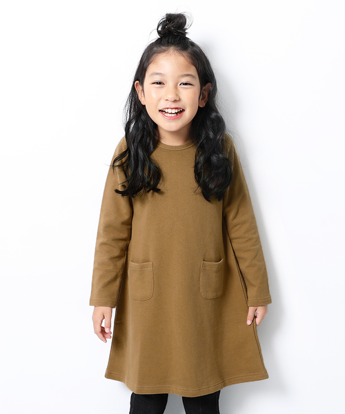 devirock（デビロック）の「スウェット長袖ワンピース（ワンピース・キッズ・ブラック/杢グレー/ネイビー/ダークグリーン/カーキ/モカ/ライトブラウン/ベージュ/グリーン系その他/ワイン/レッド系その他/パープル系その他/スモークピンク/キャメル・80ｃｍ/90cm/100cm/110cm/120cm/130cm/140cm/150cm/160cm）」の4枚目の写真