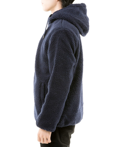 TopIsm(トップイズム)の「シープボア リバーシブル中綿入りジャケット(ブルゾン・メンズ・オフホワイト/ブラック×グレー/ブラック×レッド/ベージュ/カーキ/ネイビー・M/L/LL)」の8枚目の写真