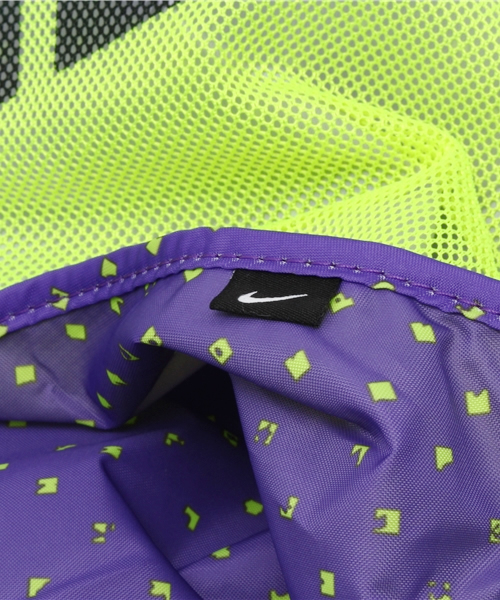 BEAMS BOY（ビームスボーイ）の「NIKE / リバーシブル トートバッグ（トートバッグ・レディース・オレンジ/ミント・ONE SIZE）」の6枚目の写真