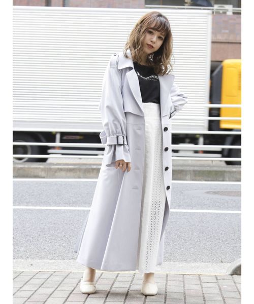 dazzlin（ダズリン）の「バックプリーツロングトレンチコート（トレンチコート・レディース・ベージュ/ブルー/その他1・SMALL/MEDIUM）」の15枚目の写真