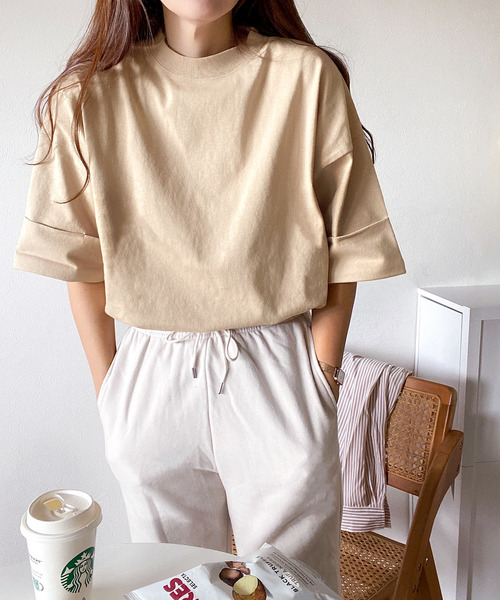 classicalelf(クラシカルエルフ)の「ゆるっとカジュアル。ミドル丈無地クルーネックビッグTシャツ(Tシャツ/カットソー・レディース・チャコール/ブラウン/ベージュ/ホワイト/ブラック/モカ/グリーン/チョコ/サンドベージュ/グレイッシュベージュ/グレー系その他/ライトブルー・LARGE/X-LARGE/MEDIUM/XX-LARGE/SMALL)」の16枚目の写真