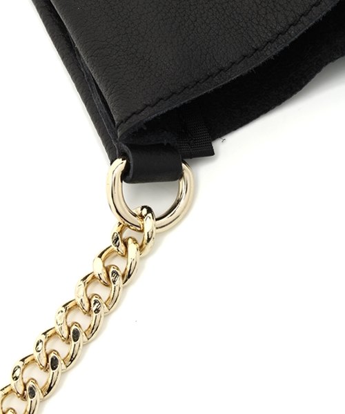 ROSE BUD(ローズバッド)の「1311011A LEATHER SQUARE BAG W/CHAIN STR(ハンドバッグ・レディース・ブラック/バーガンディー/カモフラージュ・ONE SIZE)」の8枚目の写真