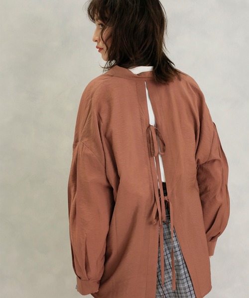 one after another NICE CLAUP（ワンアフターアナザーナイスクラップ）の「開襟後ろリボンブラウス（シャツ/ブラウス・レディース・ベージュ/ブラウン/オフホワイト/ミント・FREE）」の13枚目の写真