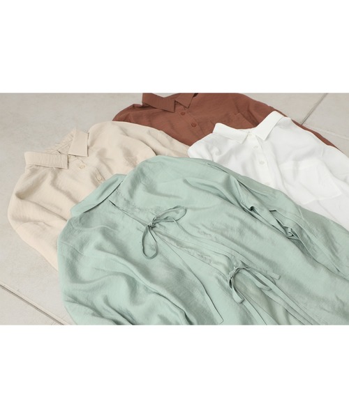 one after another NICE CLAUP（ワンアフターアナザーナイスクラップ）の「開襟後ろリボンブラウス（シャツ/ブラウス・レディース・ベージュ/ブラウン/オフホワイト/ミント・FREE）」の9枚目の写真