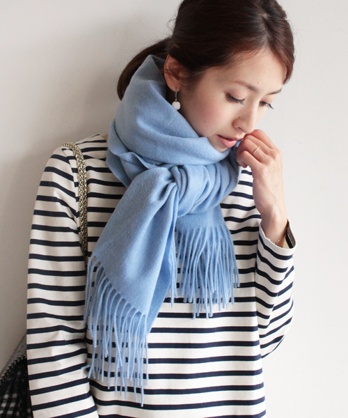 BEAUTY&YOUTH UNITED ARROWS（ビューティーアンドユースユナイテッドアローズ）の「BYTF∵カシミヤ60×160ストール ◆（ストール/ショール・レディース・ホワイト/ブラック/ライトグレー/ライトブルー/ライトピンク/ベージュ・ﾌﾘ-）」の5枚目の写真