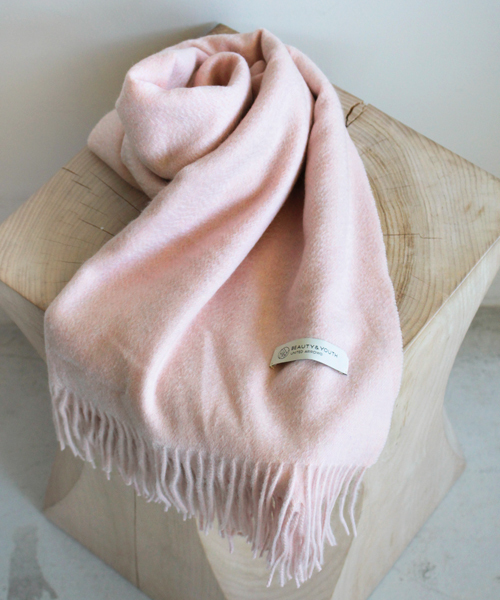 BEAUTY&YOUTH UNITED ARROWS（ビューティーアンドユースユナイテッドアローズ）の「BYTF∵カシミヤ60×160ストール ◆（ストール/ショール・レディース・ホワイト/ブラック/ライトグレー/ライトブルー/ライトピンク/ベージュ・ﾌﾘ-）」の7枚目の写真