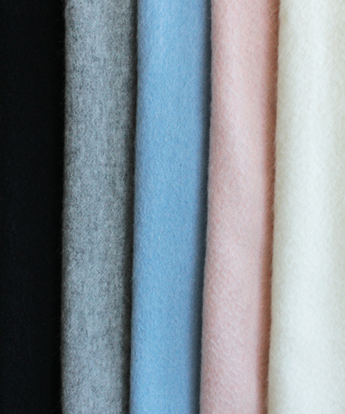 BEAUTY&YOUTH UNITED ARROWS（ビューティーアンドユースユナイテッドアローズ）の「BYTF∵カシミヤ60×160ストール ◆（ストール/ショール・レディース・ホワイト/ブラック/ライトグレー/ライトブルー/ライトピンク/ベージュ・ﾌﾘ-）」の9枚目の写真